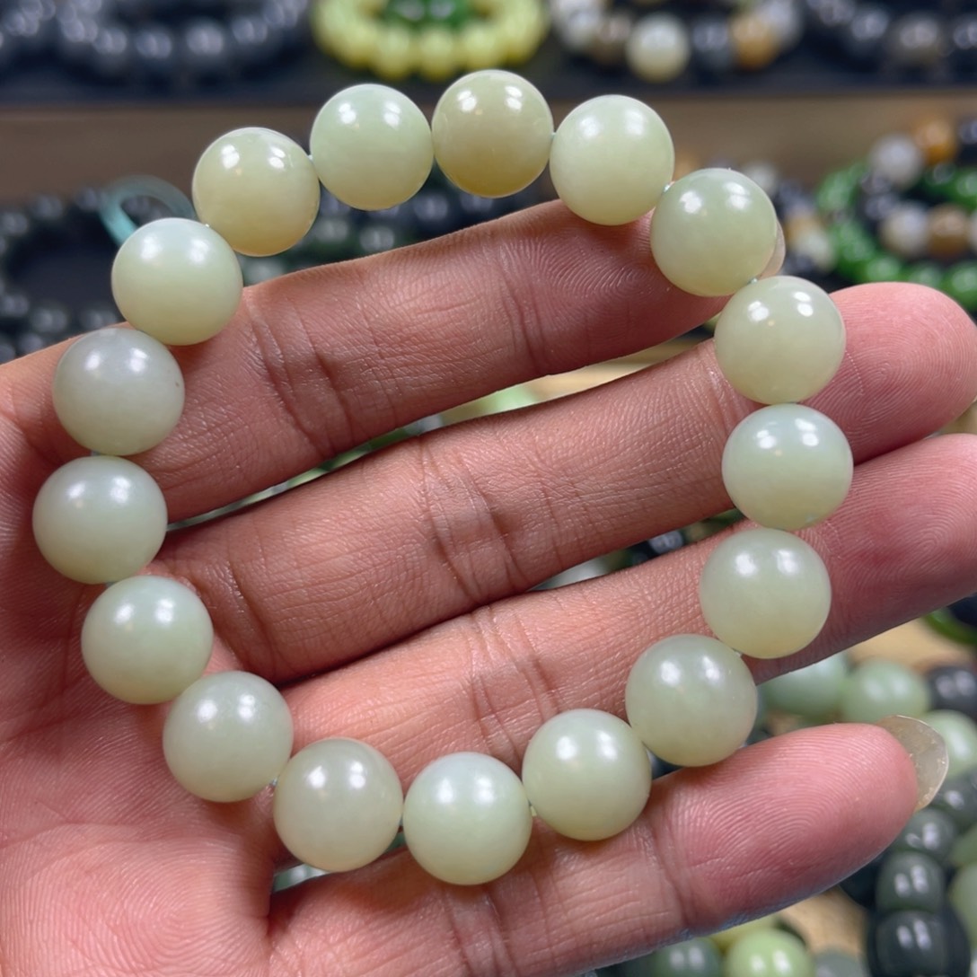 和田玉手串未镶嵌