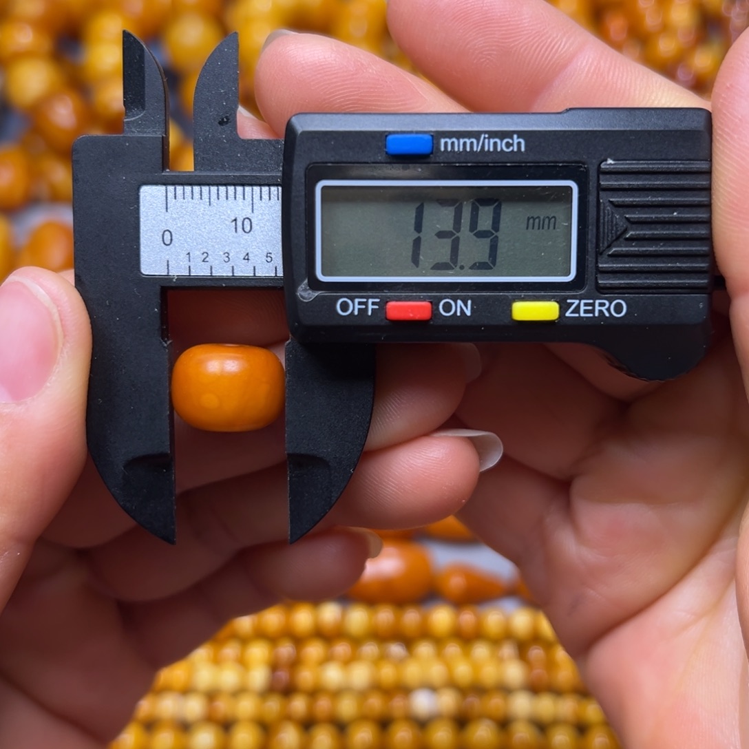 琥珀未镶嵌吊坠(不含链)