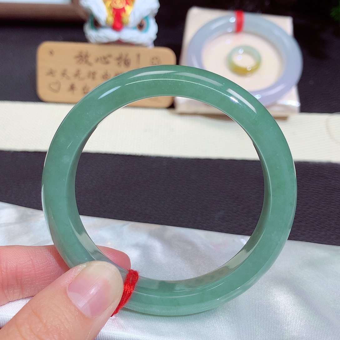 翡翠未镶嵌手镯1285