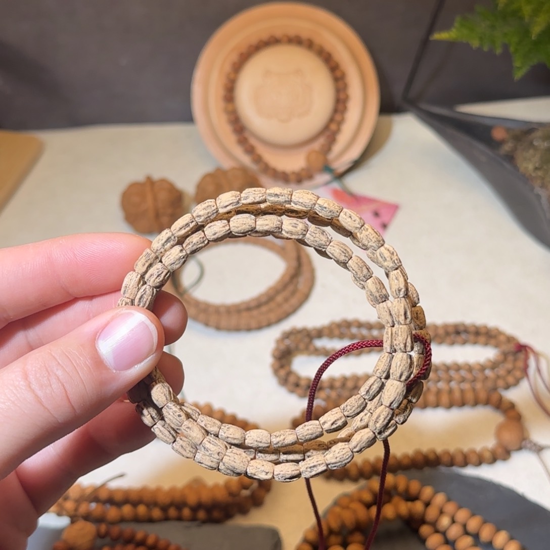 柏香籽/百香籽吊坠2**.百香108长腿