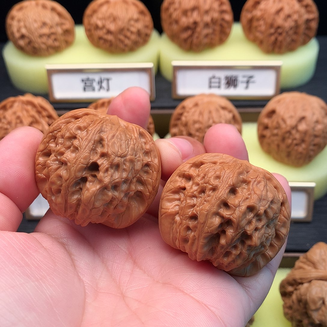 文玩核桃吊坠592号血麒麟41