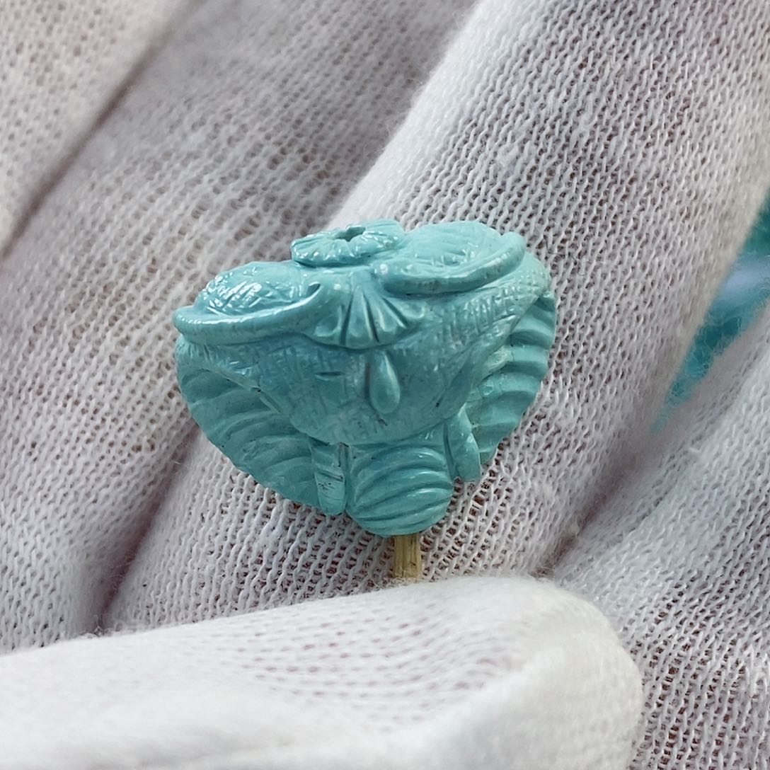 绿松石配饰未镶嵌