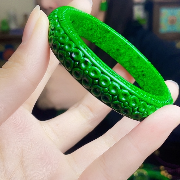 翡翠未镶嵌颈饰多样性56