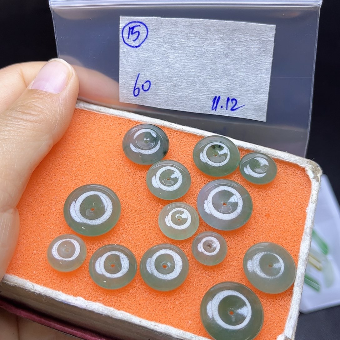 定制翡翠未镶嵌不退