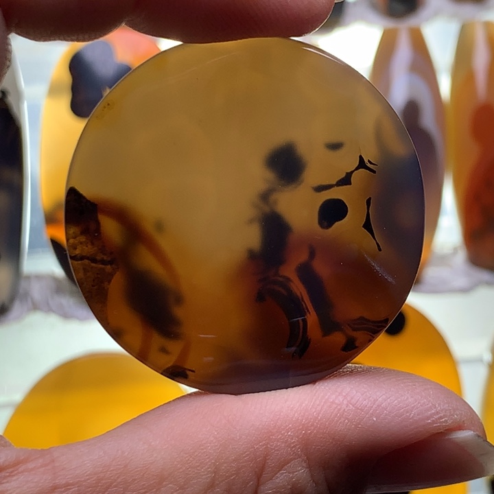 玛瑙/玉髓颈饰未镶嵌138有瑕