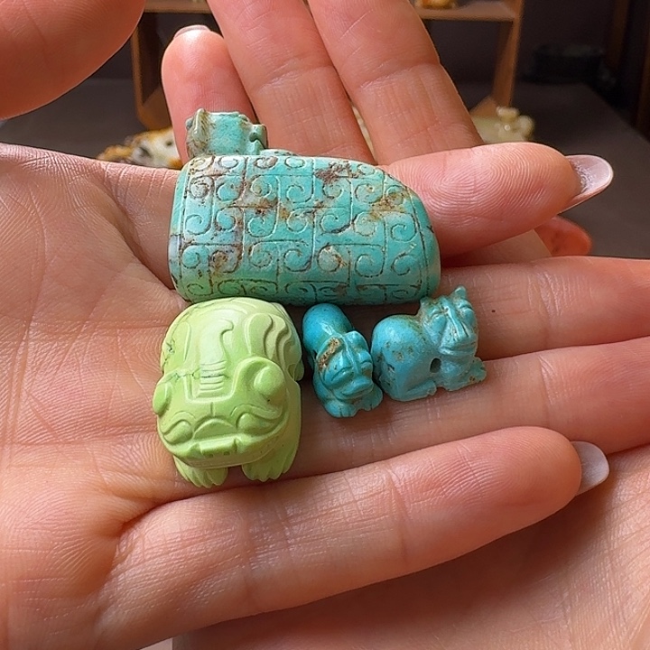 清***李和田玉未镶嵌颈饰