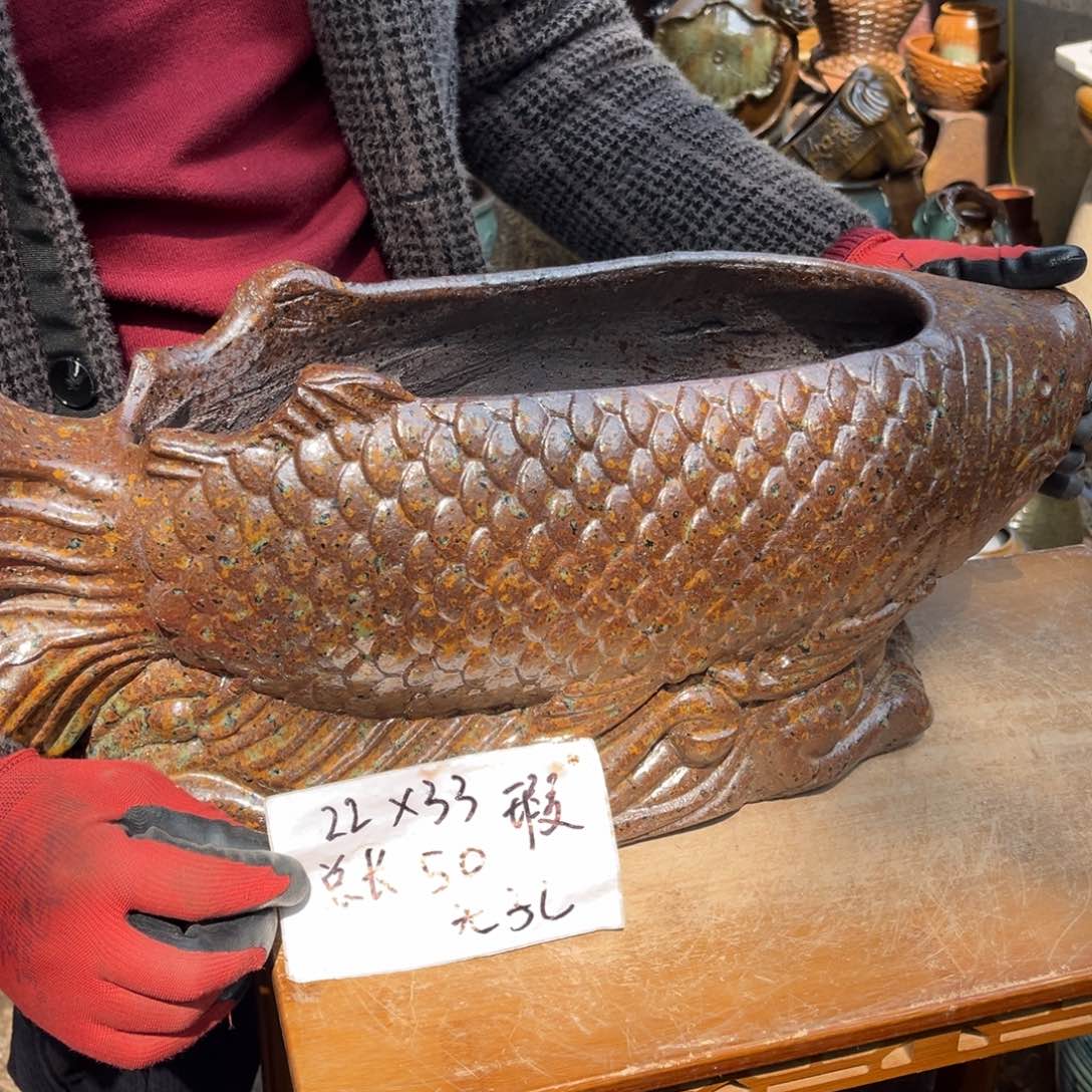 红陶高22长33宽14无孔瑕