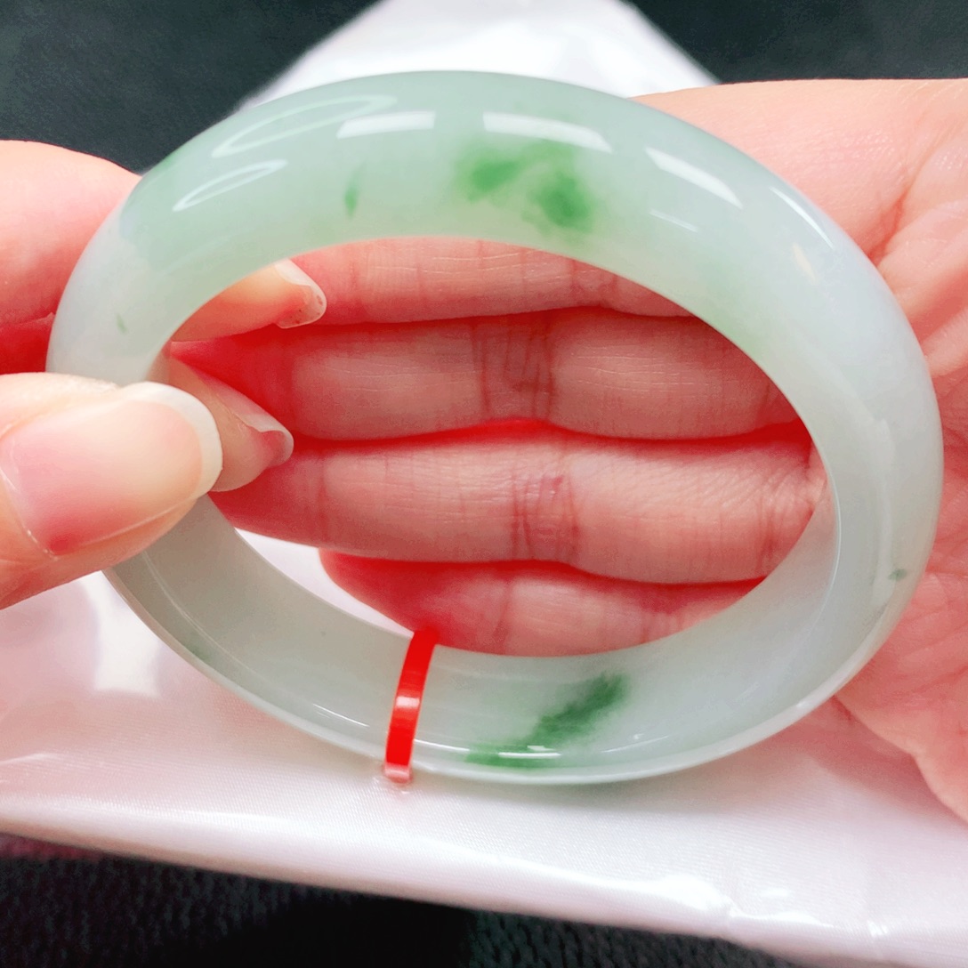 翡翠未镶嵌手镯56圈