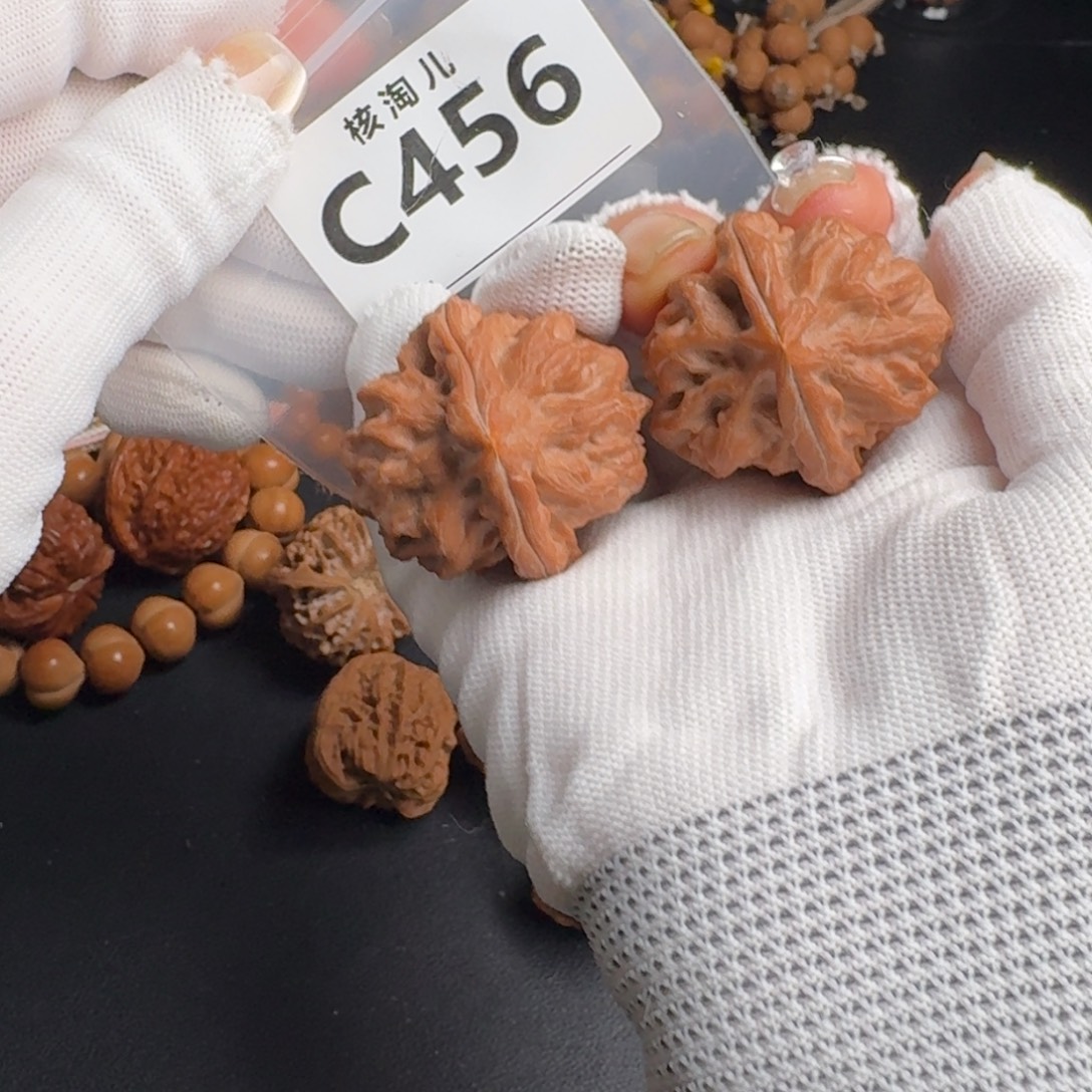 青***间把件文玩核桃38曹大龙C456