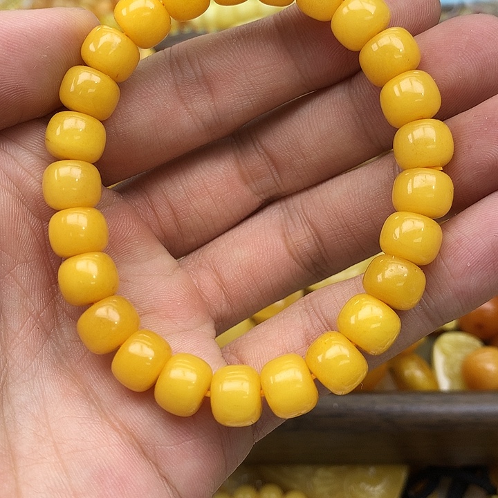 蜜蜡未镶嵌珠宝奇石