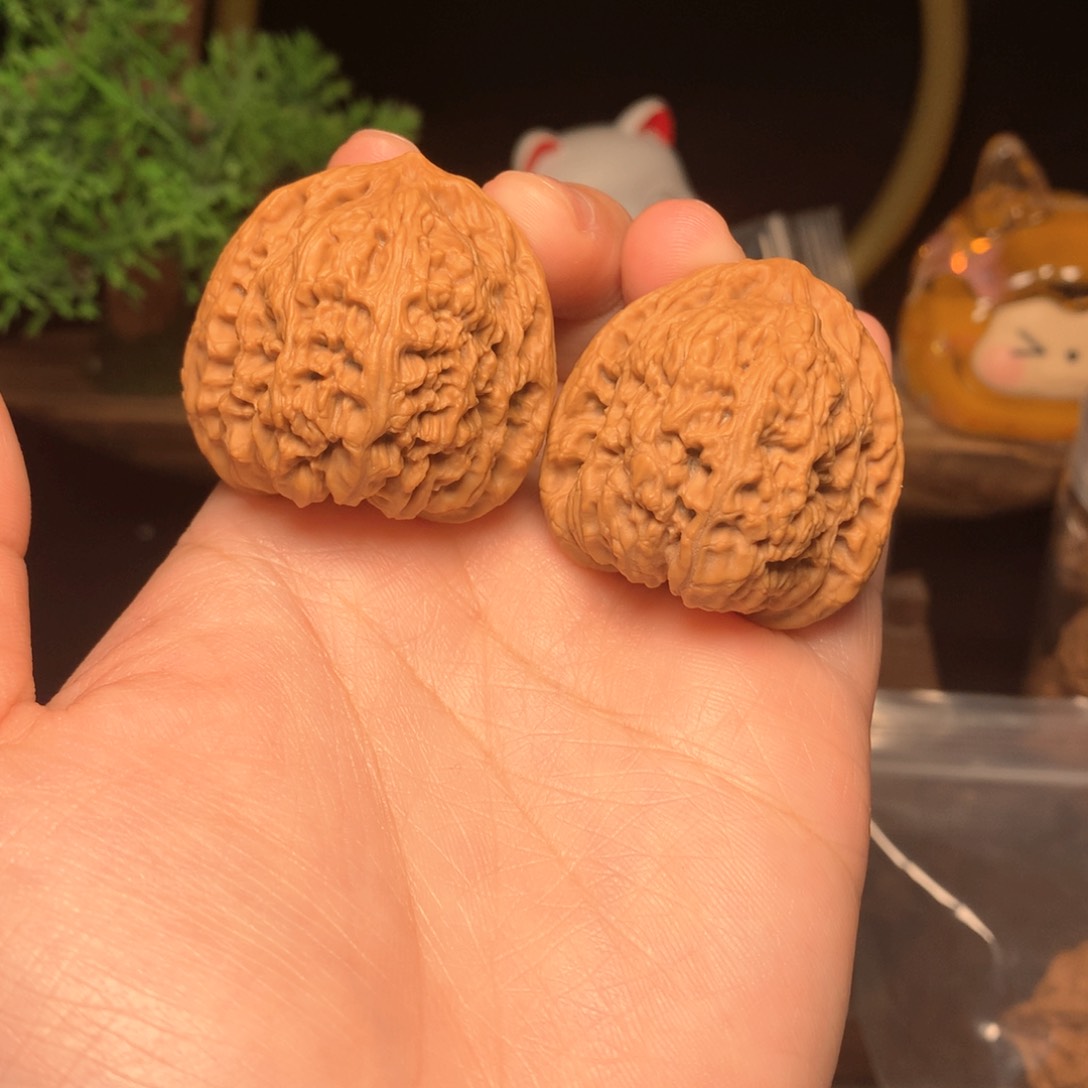 文玩核桃把件南疆石