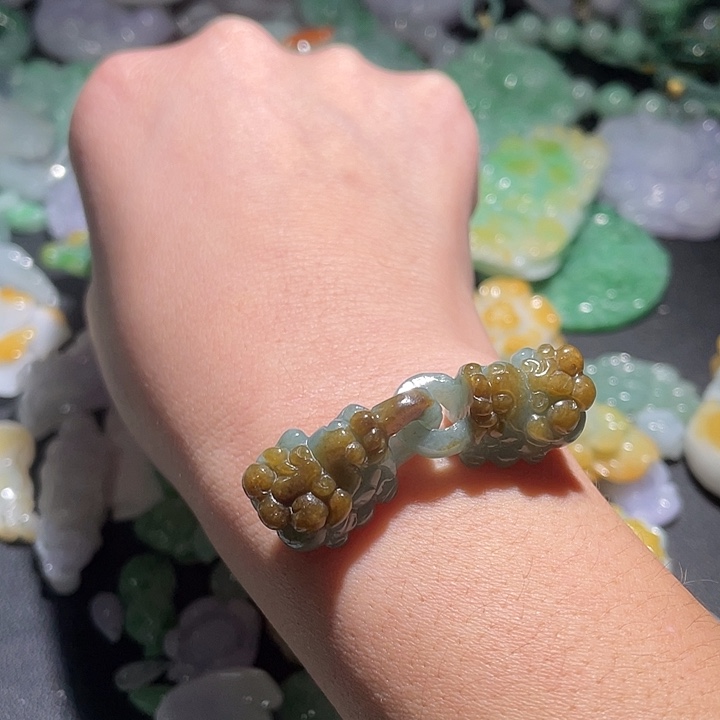 颈饰未镶嵌翡翠天