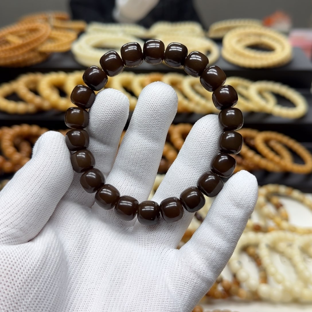 菩提根/象牙果手串10×11 5年 黑衣 鬼工