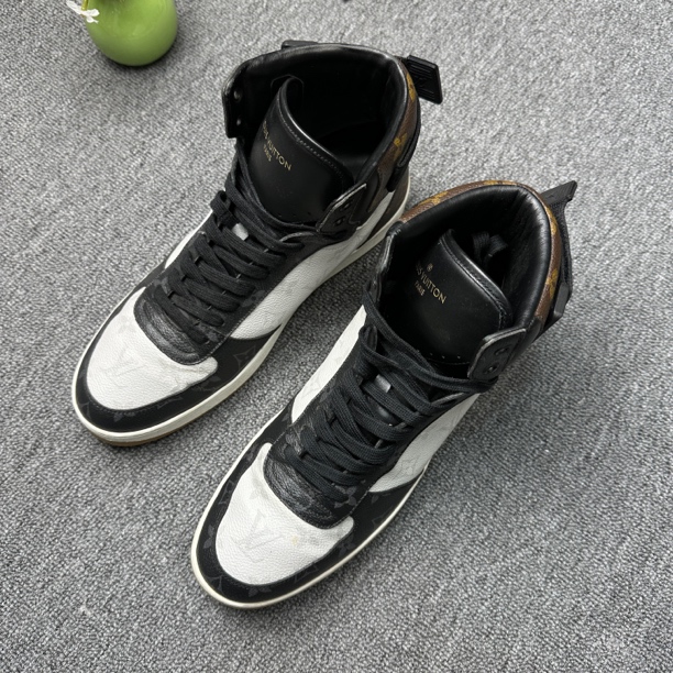 95新 LouisVuitton/路易威登 板鞋/阳/41.5码/ 老花板鞋高帮