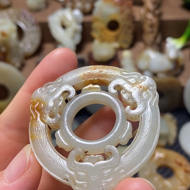 和田玉（糖玉）未镶嵌颈饰