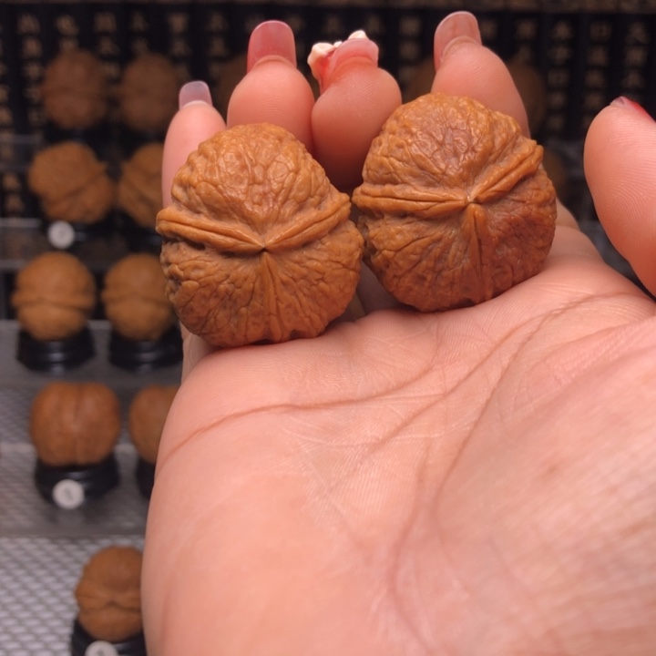 橄榄核吊坠27球奔三棱