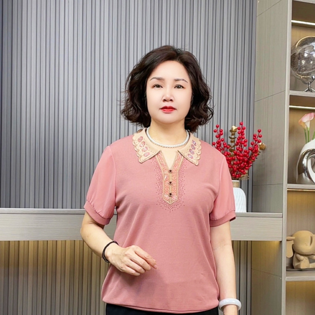 翻领时尚常规款宽松型中老年女装宽松女装中老年中年减龄夏装小衫