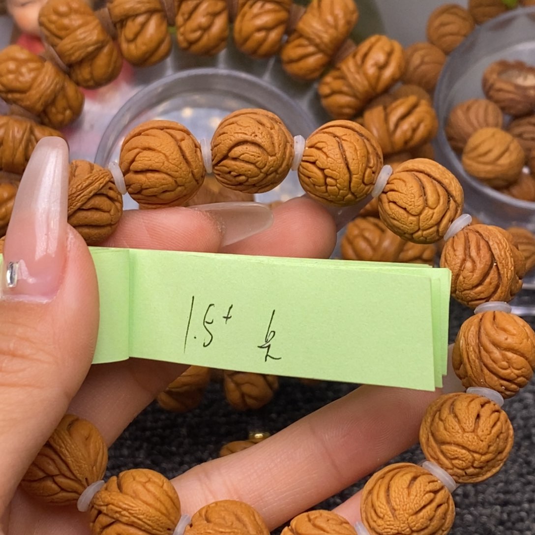 秦岭山脉龙纹桃核 16