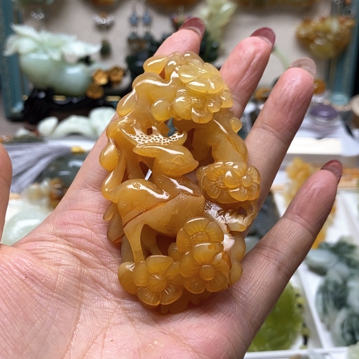 蛇纹石玉颈饰未镶嵌?***?