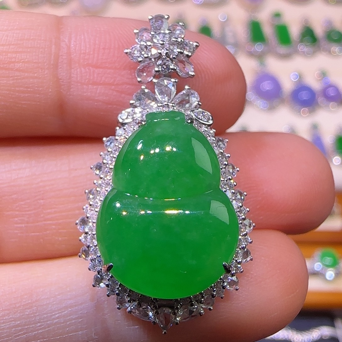 翡翠18K金镶嵌吊坠(不含链)