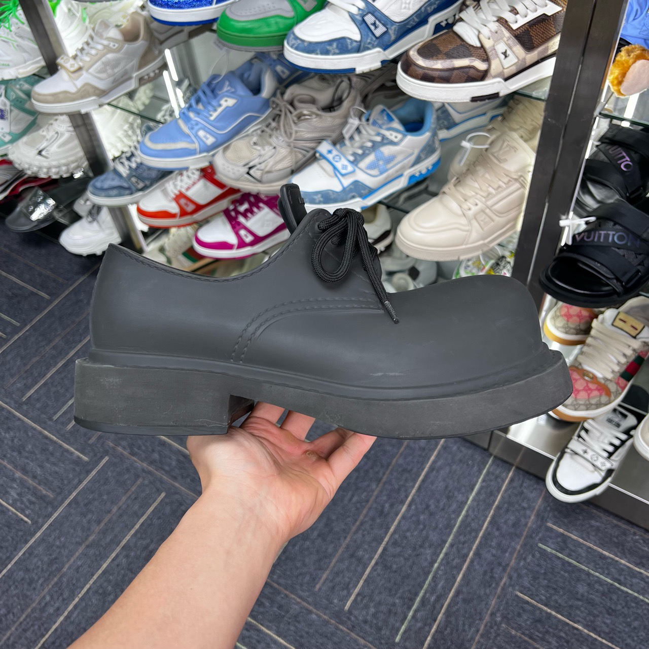99新 Balenciaga/巴黎世家 黑色 米奇德比鞋 尺码/41 YH13999