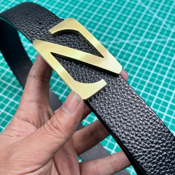 腰带男士304真皮针扣青年商务中年百搭新款夏季装饰