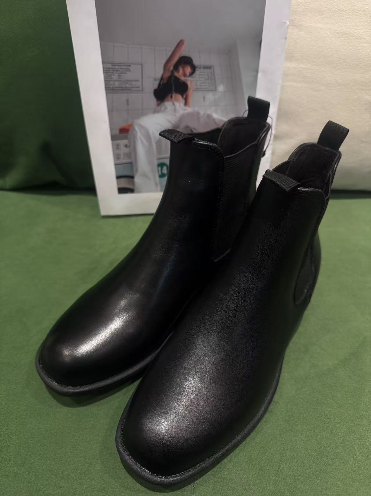 女款秋冬季  英伦风切尔西复古牛皮马丁靴