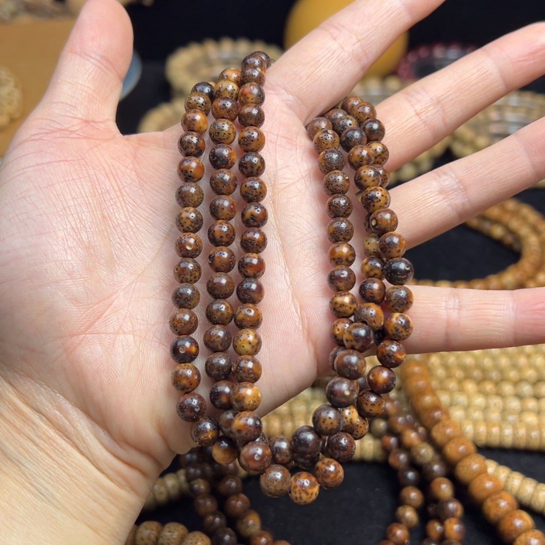 星月菩提吊坠6.7圆虎皮长串