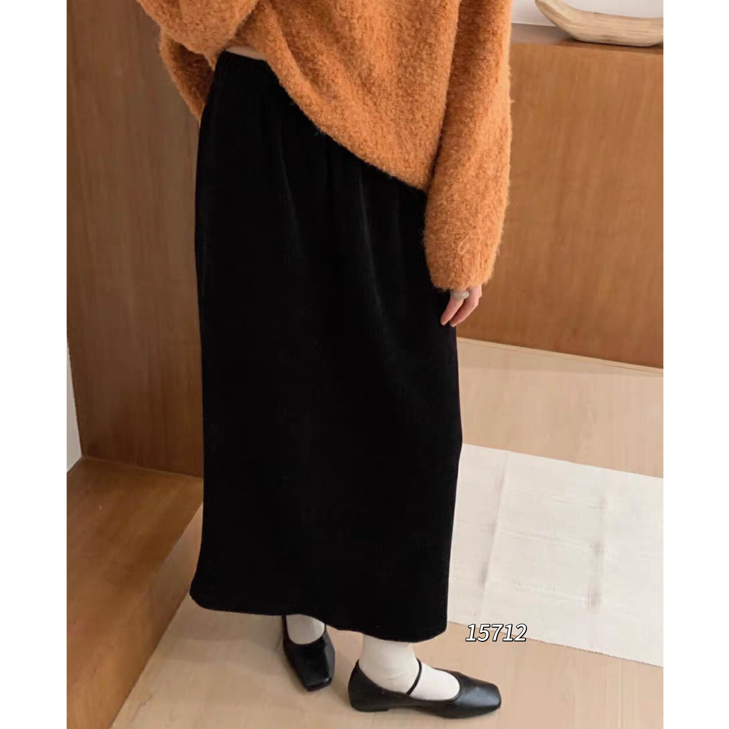 15712 裙长82cm左右CHUXUN  新款净版灯芯绒半身裙