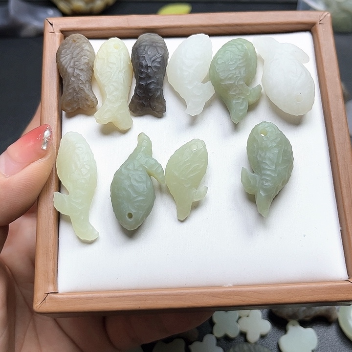 【闪购商品】和田玉未镶嵌颈饰缘****意
