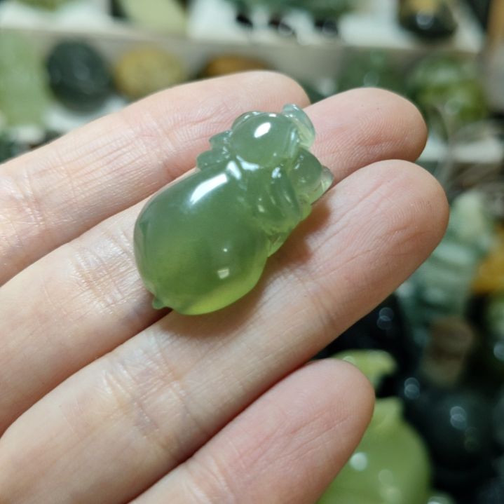 岫玉挂坠款式未镶嵌