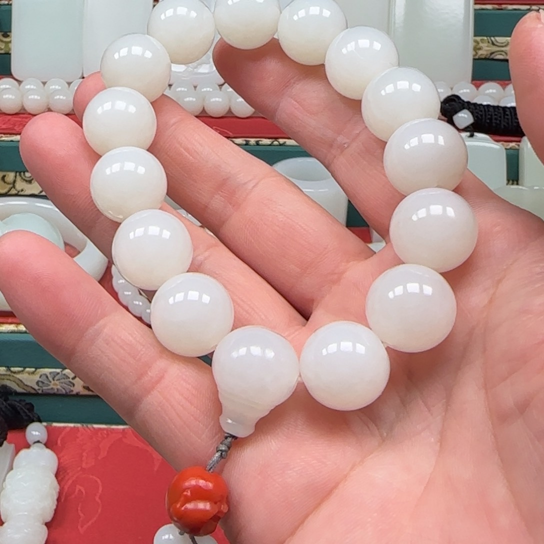 未镶嵌和田玉挂件峰**彩