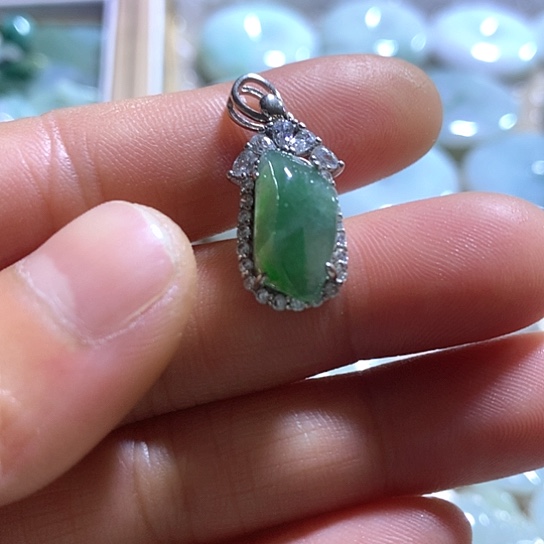 翡翠银S925镶嵌颈饰吊坠