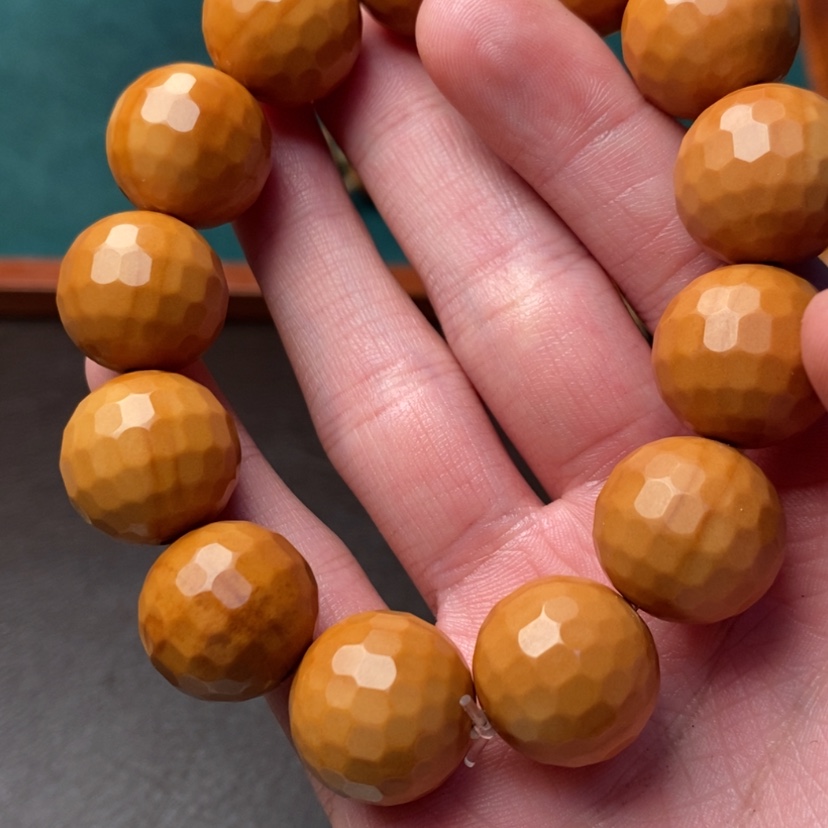 【闪购商品】橄榄核吊坠橄榄核