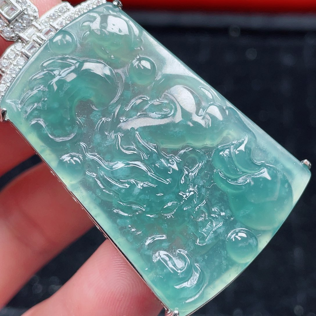 翡翠颈饰未镶嵌707，