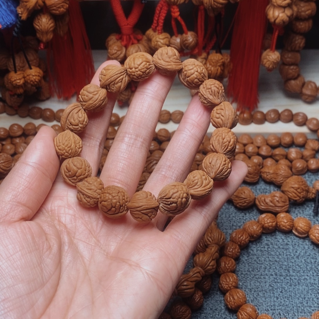 ****涛桃核吊坠桃枭手串1