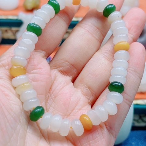 和田玉手链未镶嵌