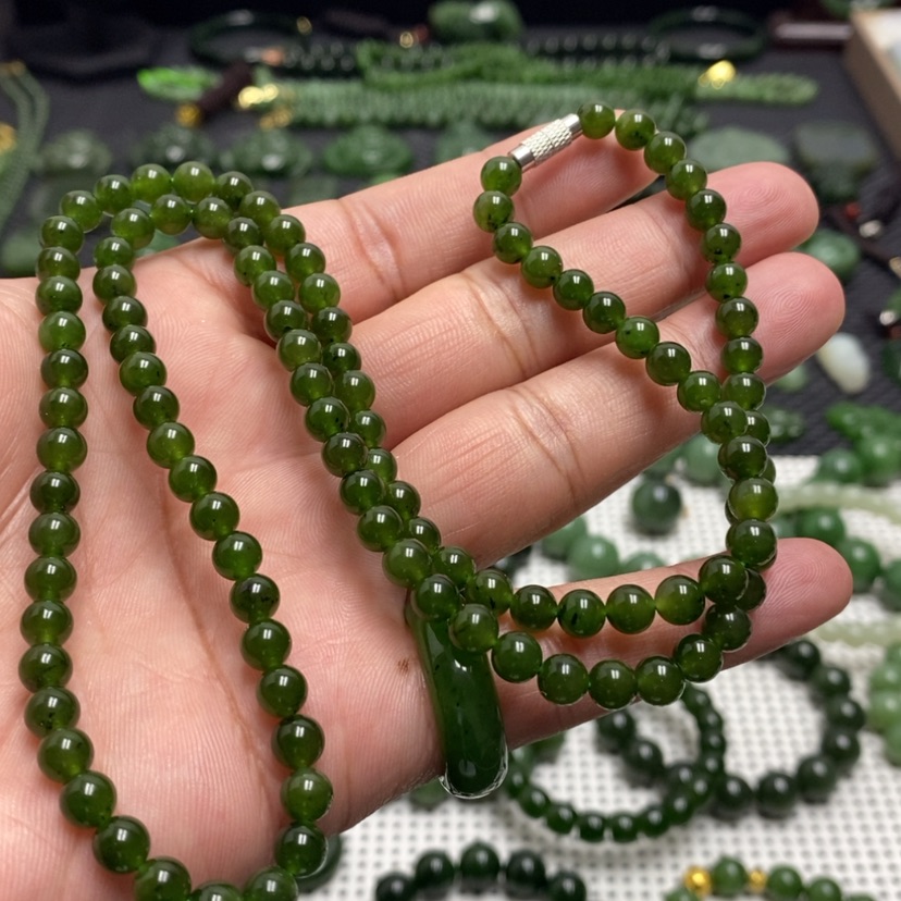 【闪购商品】和田玉（碧玉）颈饰未镶嵌