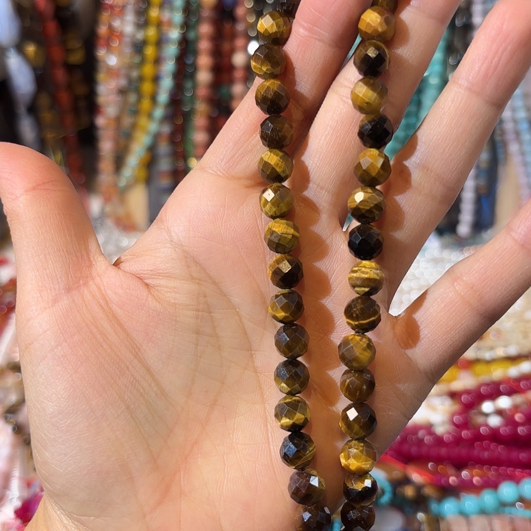 玛瑙/玉髓未镶嵌珠宝半成品虎眼卡8切面一条