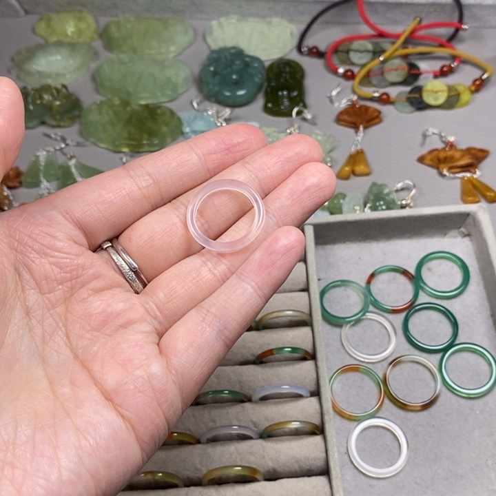 流***啊玛瑙/玉髓未镶嵌戒指