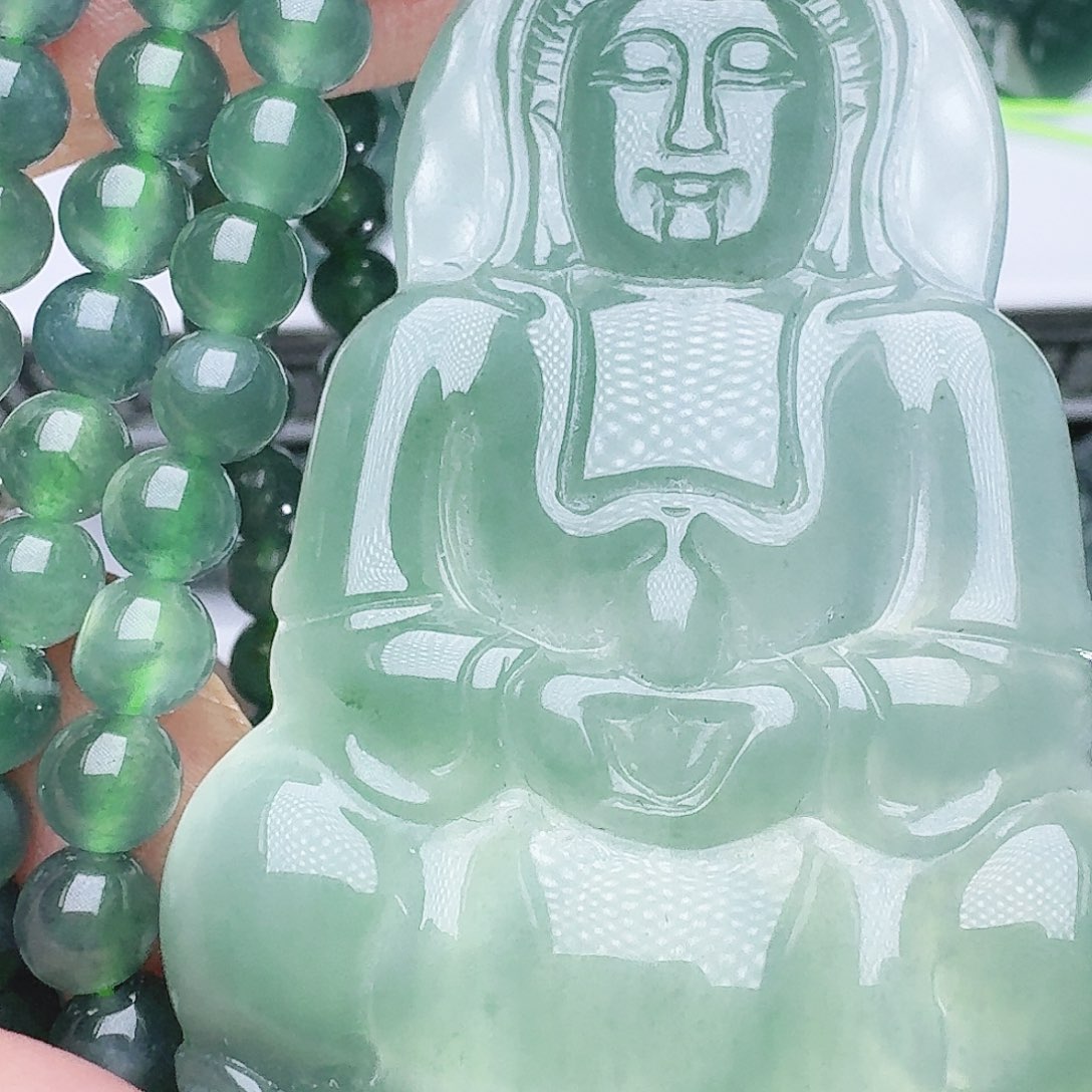 翡翠未镶嵌颈饰11