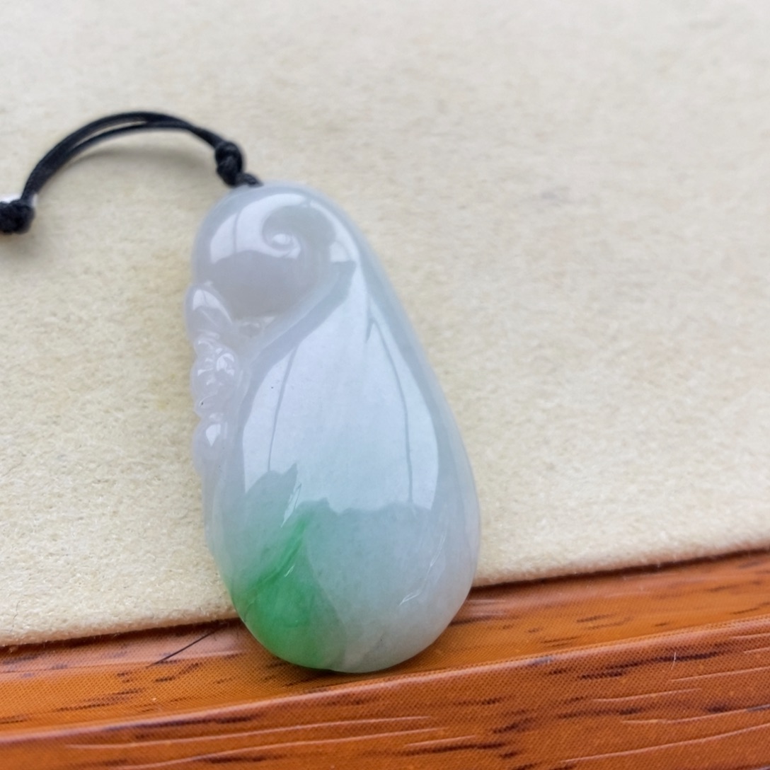 翡翠未镶嵌颈饰吊坠11