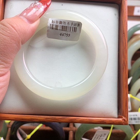 和田玉手镯未镶嵌50