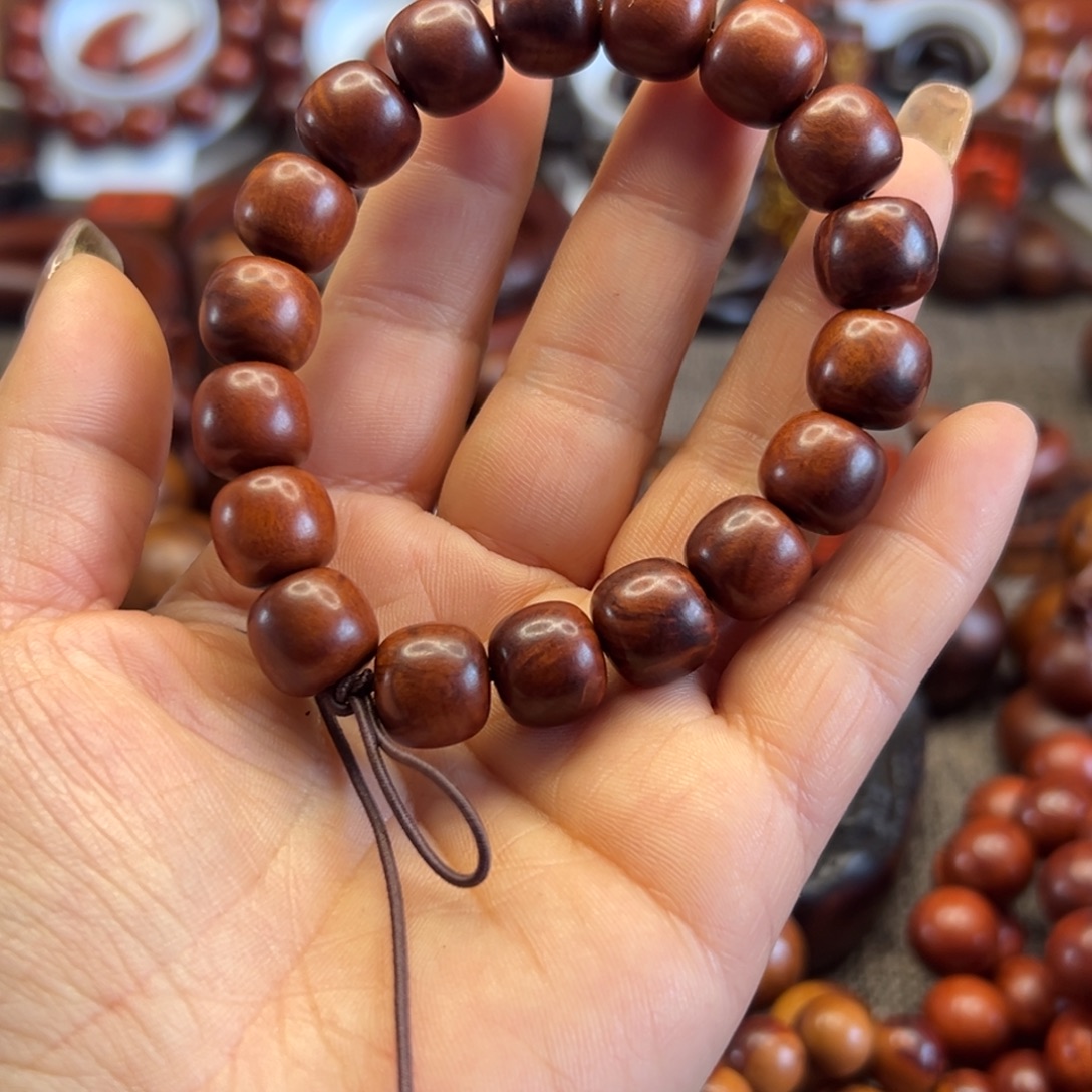 百***殷雷击枣木手串1.2？雷击