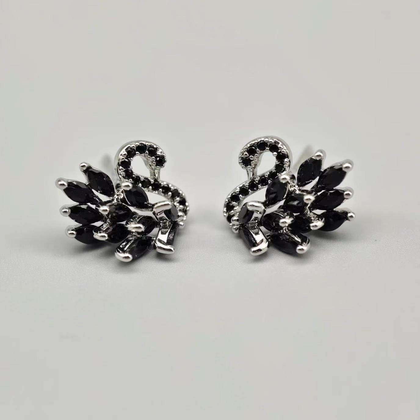 铜合金合成锆石耳饰 黑色时尚精致女耳饰黑天鹅耳饰套装耳钉