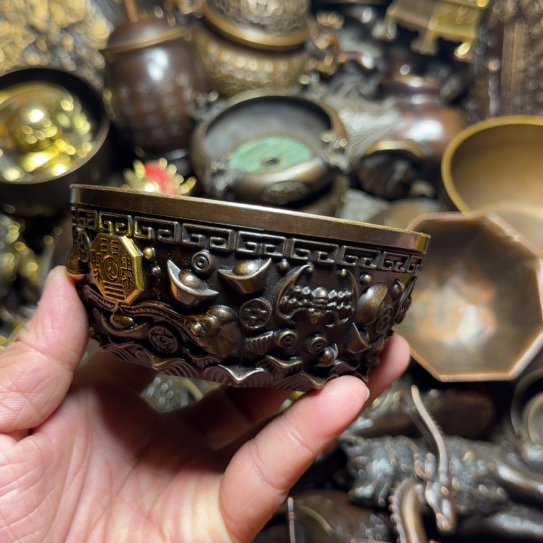 铜器摆件收收藏藏