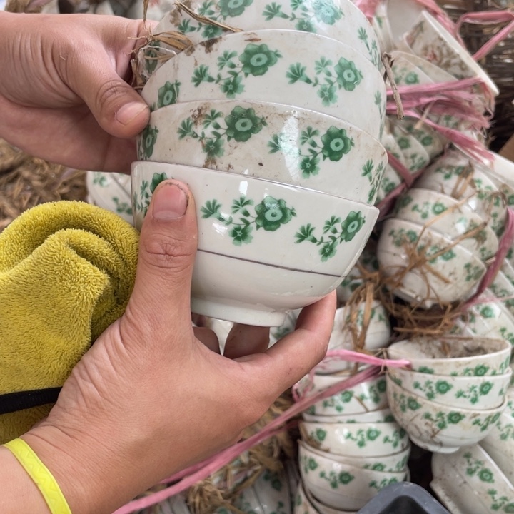 琉璃手工艺品陶瓷艺术品摆件都有