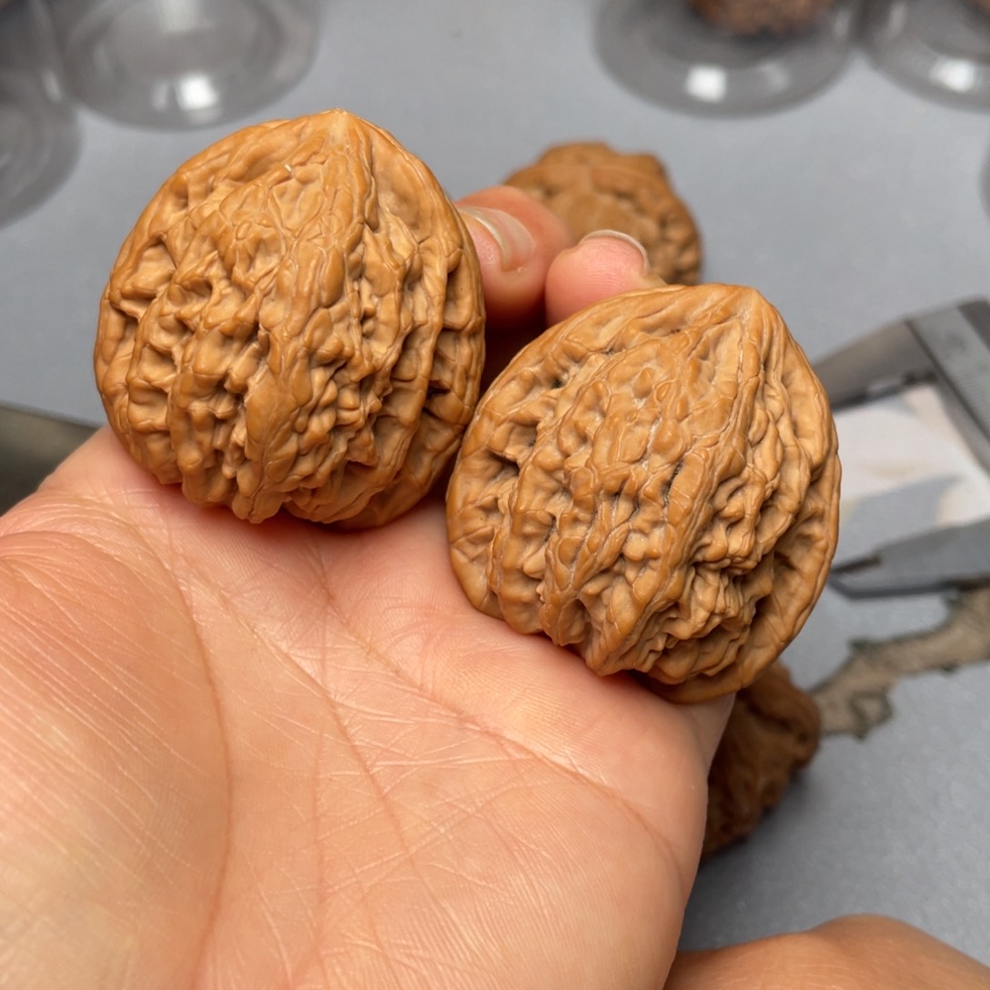 【闪购商品】文玩核桃吊坠虎头王………