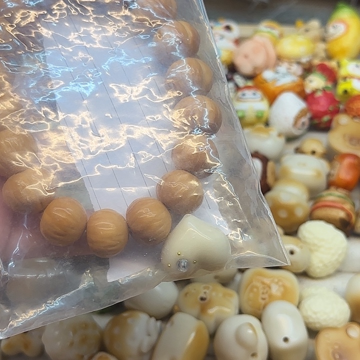 酒****猴头核桃手串光面加爱心