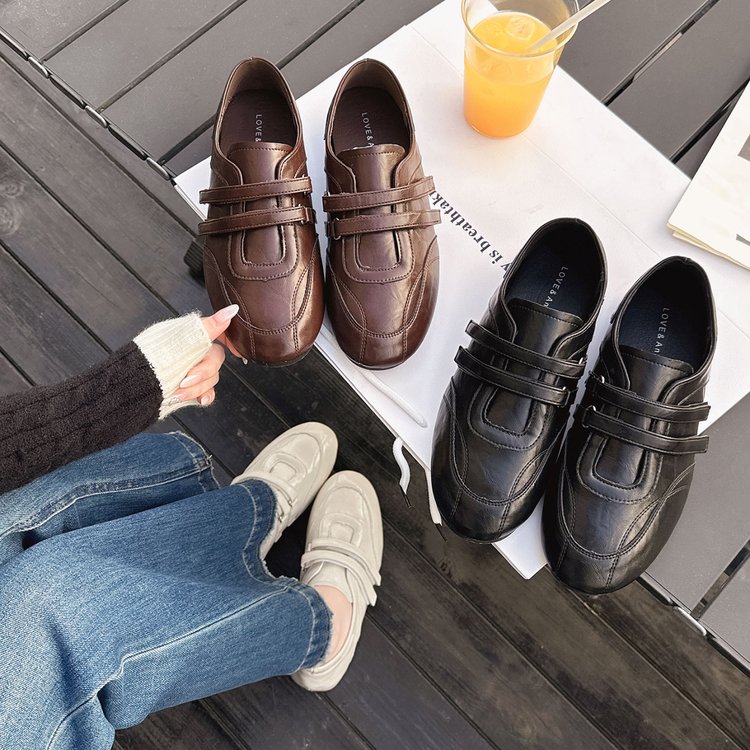 增高时尚休闲单鞋秋冬季软底女鞋一脚蹬复古百搭小皮鞋